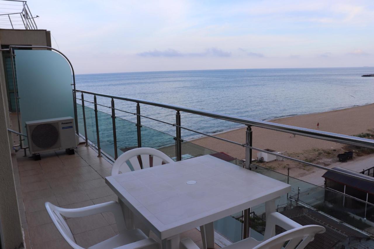Beach Apartment No 17 산콘스탄틴앤헬레나 외부 사진